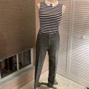 𝅺GREEN Envelope Top Size S- Black and White Like New